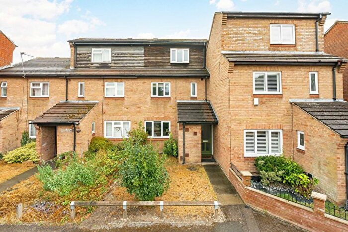 3 Bedroom Terraced House To Rent In Cheeseman Close, Hampton, TW12