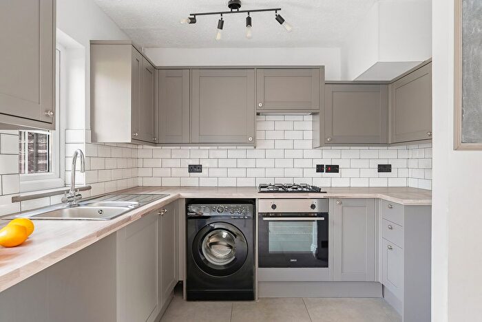 3 Bedroom Terraced House For Sale In Gaston Way, Shepperton, TW17