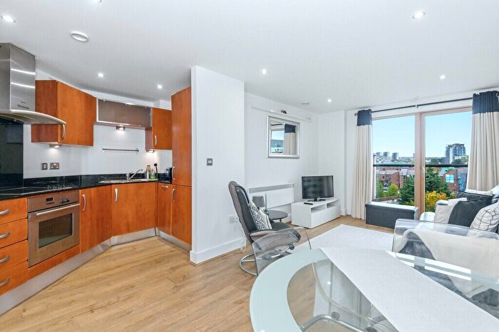 2 Bedroom Apartment For Sale In Magellan House, Leeds Dock, LS10