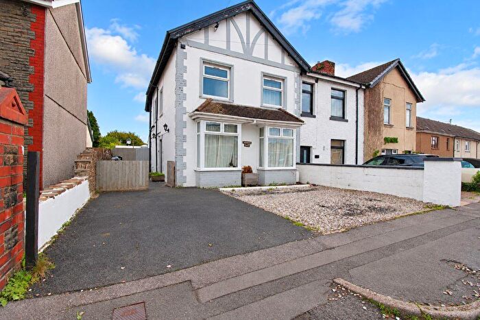 3 Bedroom End Of Terrace House For Sale In Main Road, Tonteg, Pontypridd, CF38