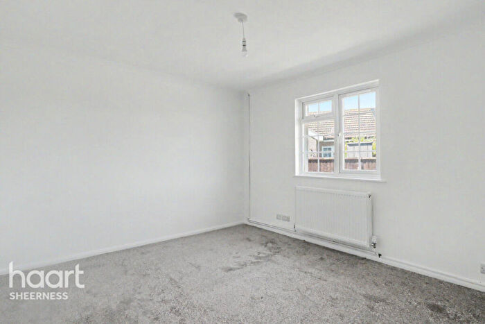 2 Bedroom Bungalow For Sale In Hazel Grove, Minster, ME12
