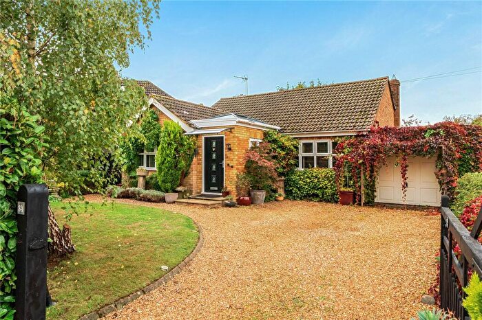 3 Bedroom Bungalow For Sale In Manor Road, Mears Ashby, Northamptonshire, NN6