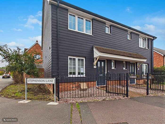 3 Bedroom Semi-Detached House For Sale In Stephenson Lane, Wouldham, Rochester, Kent, ME1