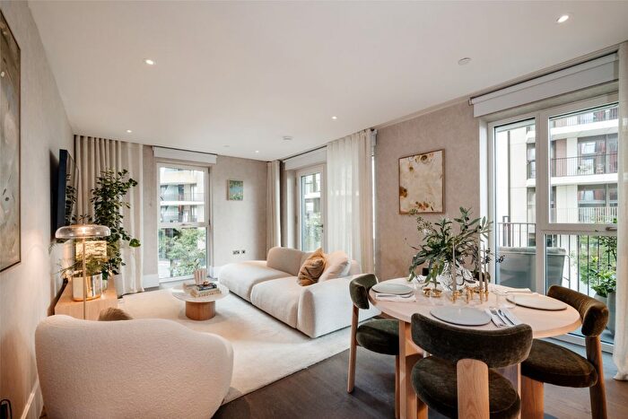 2 Bedroom Flat For Sale In White City Living, White City, W12