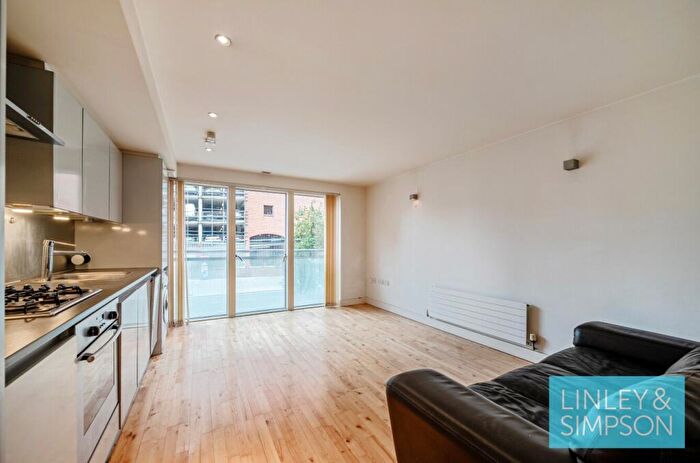 1 Bedroom Flat For Sale In The Ice Works, New York Street, Leeds, LS2