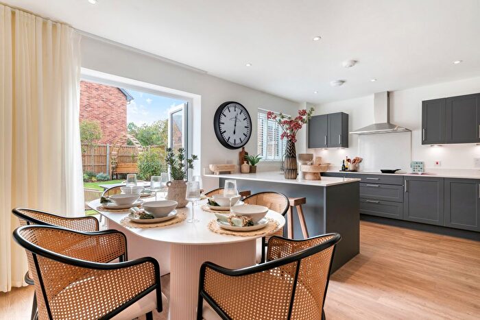 4 Bedroom Detached House For Sale In Seasalter Lane, Seasalter, CT5