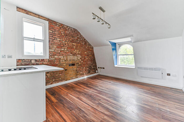 2 Bedroom Flat For Sale In The Heights, Beauchamp Road, London, , Crystal Palace, London, SE19