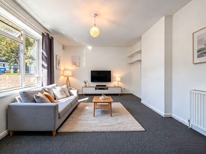 3 Bedroom Terraced House For Sale In Graham Road, London, SW19