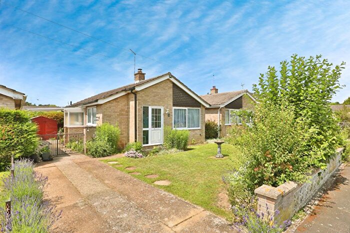 2 Bedroom Detached Bungalow For Sale In Longfields, Swaffham, PE37