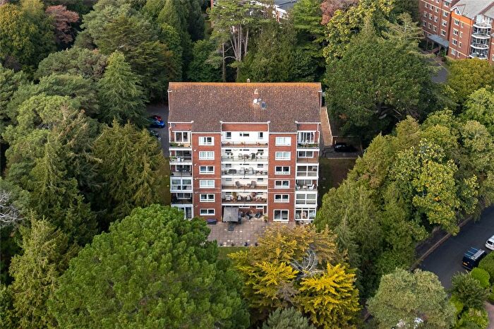 3 Bedroom Flat For Sale In The Avenue, Poole, Dorset, BH13
