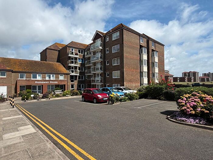 1 Bedroom Property For Sale In De La Warr Parade, Bexhill-On-Sea, TN40