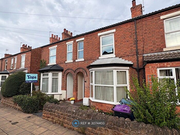 2 Bedroom Terraced House To Rent In Byron Road, Nottingham, NG2