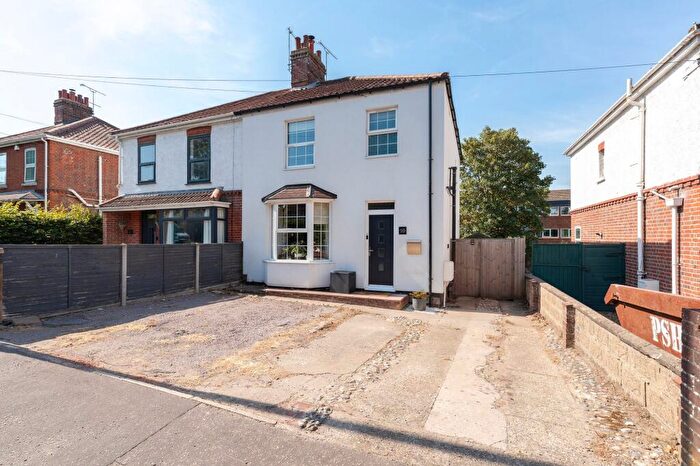 3 Bedroom Semi-Detached House For Sale In Mousehold Lane, Sprowston, NR7