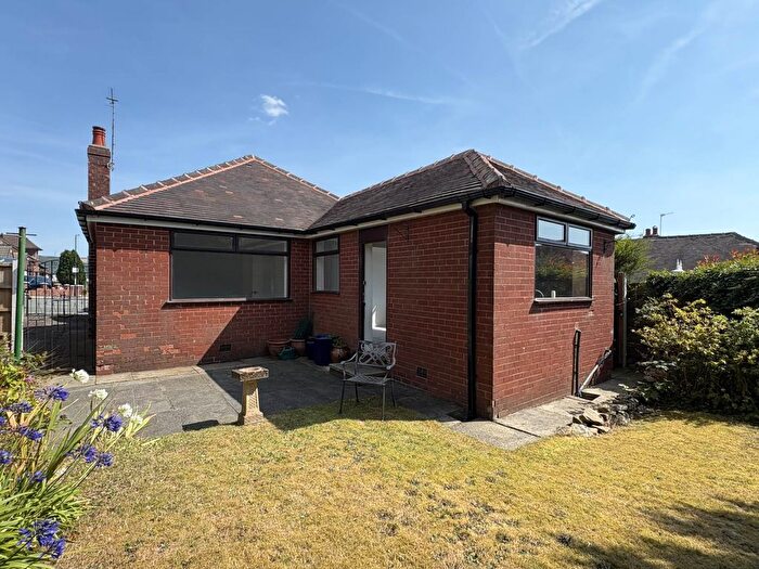 2 Bedroom Detached Bungalow For Sale In Trent Road, High Crompton, Shaw, OL2