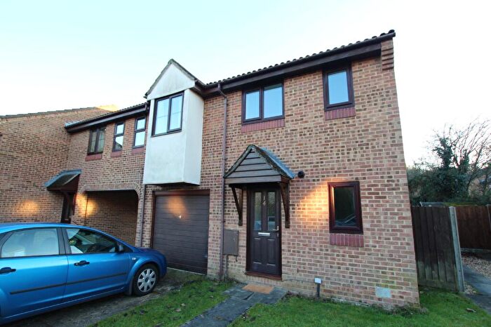 2 Bedroom Semi-Detached House To Rent In Tarnbrook Way, Bracknell, RG12
