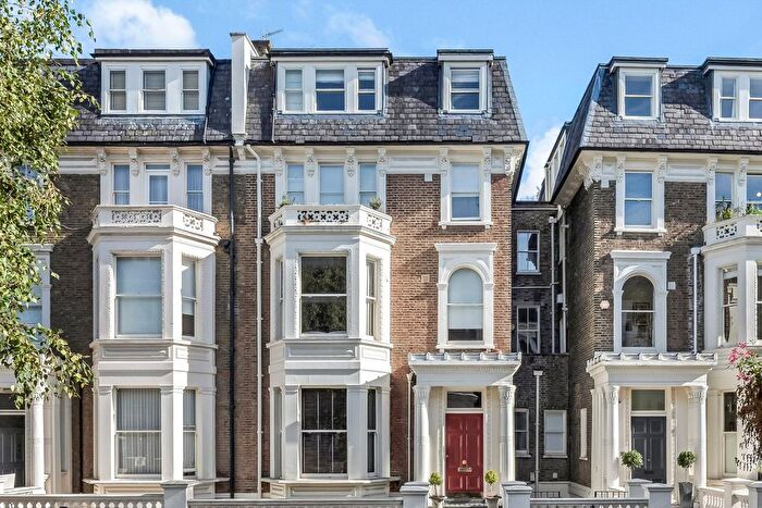 3 Bedroom Flat For Sale In Randolph Crescent, Little Venice, London, W9