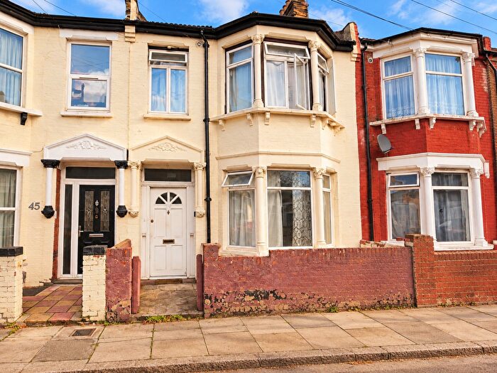 3 Bedroom Terraced House For Sale In Whyteville Road, London, E7