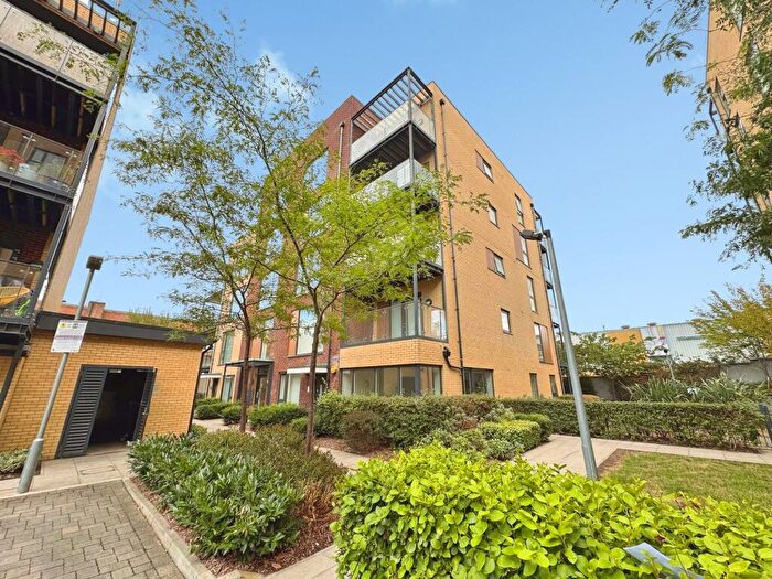 1 Bedroom Flat For Sale In Silverworks Close, Trent House Silverworks Close, NW9