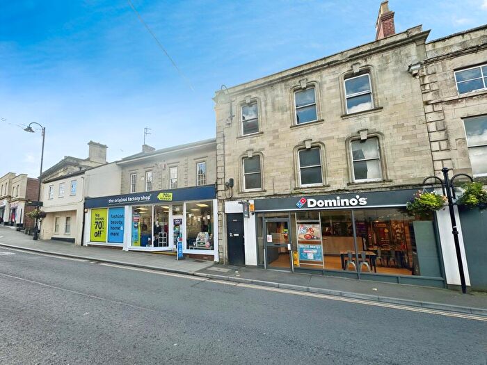 1 Bedroom Flat To Rent In High Street, Warminster, BA12