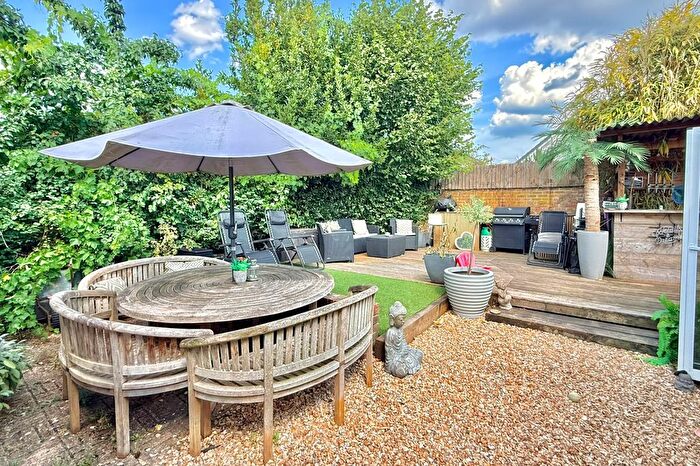 3 Bedroom Detached Bungalow For Sale In Moneyfly Road, Verwood, BH31