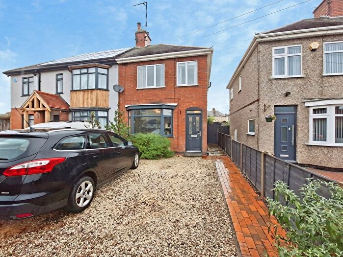 3 Bedroom Semi-Detached House For Sale In Beaumont Place, Nuneaton, Warwickshire, CV11