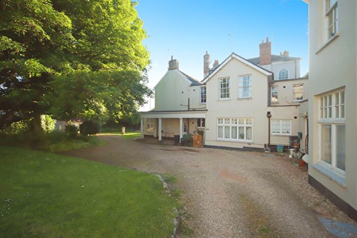 1 Bedroom Flat For Sale In Kingston Road, Taunton, TA2