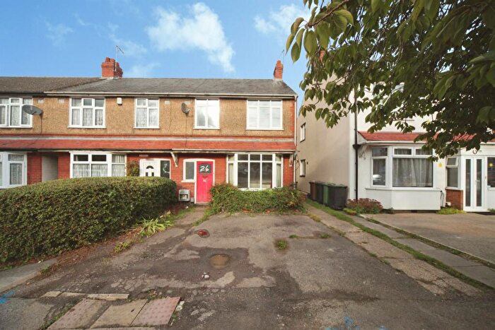 3 Bedroom End Of Terrace House For Sale In Poynters Road, Luton, LU4