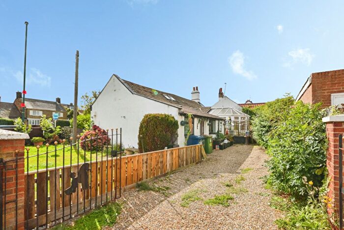 3 Bedroom Cottage For Sale In High Street, Saltburn-By-The-Sea, TS12