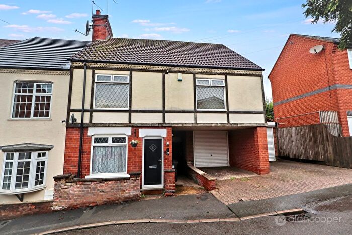 4 Bedroom End Of Terrace House For Sale In Chancery Lane, Chapel End, Nuneaton, CV10