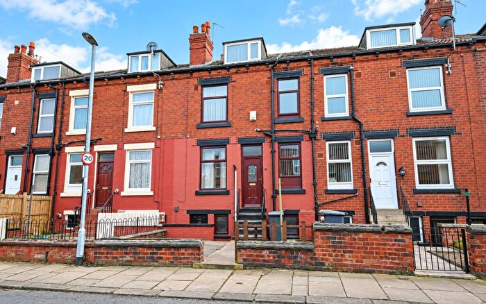 2 Bedroom Terraced House To Rent In Clifton Avenue, Harehills, Leeds, LS9