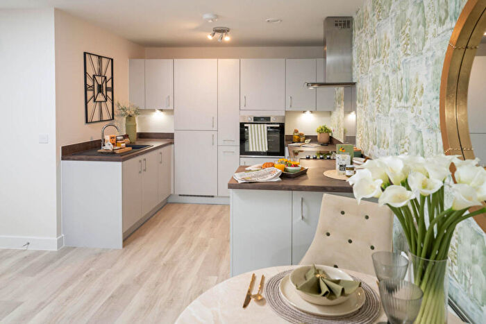 2 Bedroom Retirement Property To Rent In Market House, Ensor Mews, Wimborne, Dorset, BH21