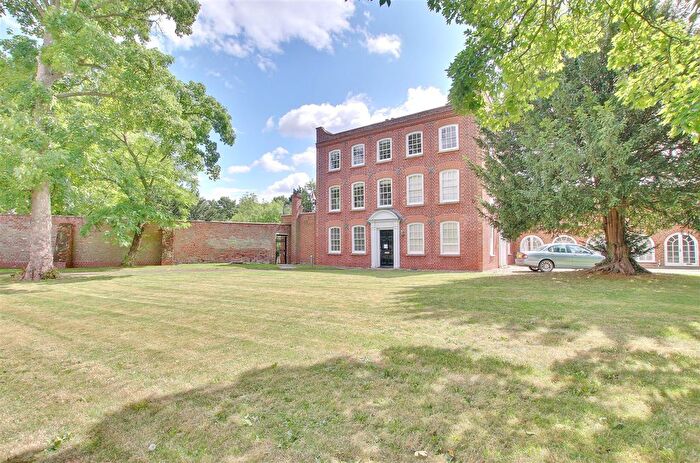 2 Bedroom Flat To Rent In Huntingdon Road, Fenstanton, PE28