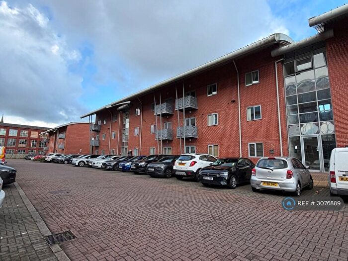 2 Bedroom Flat To Rent In New Hall Lane, Preston, PR1