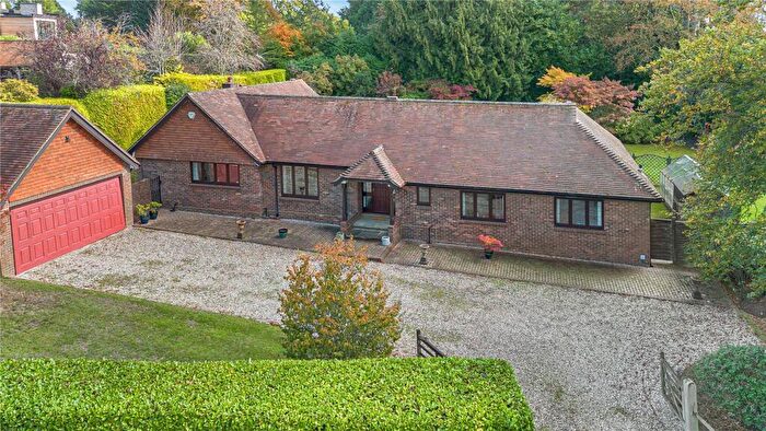 3 Bedroom Bungalow For Sale In Kemnal Park, Haslemere, Surrey, GU27