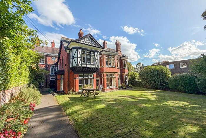 1 Bedroom Apartment For Sale In Allerton Hall, Wensley Drive, Chapel Allerton, LS7