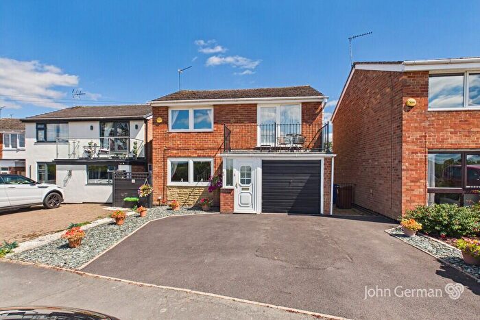 4 Bedroom Detached House For Sale In Redhill Lane, Tutbury, DE13
