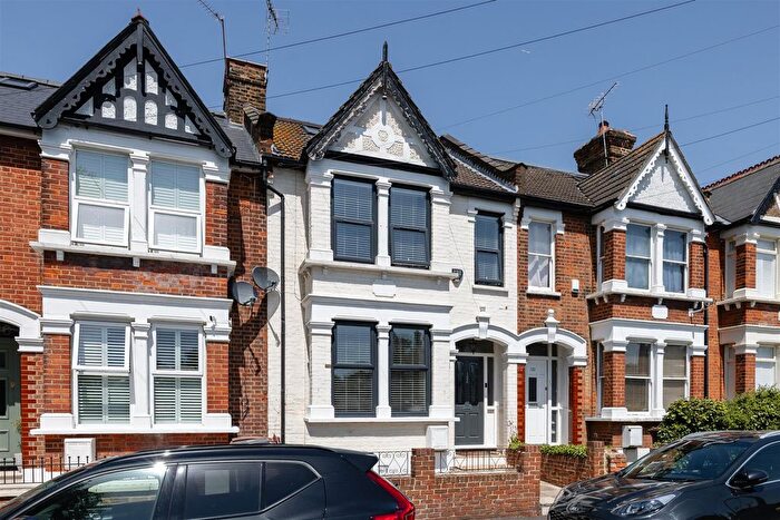 4 Bedroom Terraced House For Sale In Selwyn Avenue, Highams Park, E4