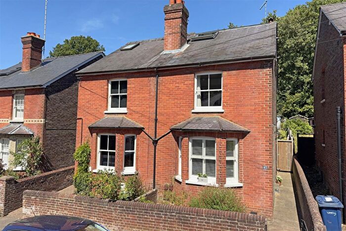 3 Bedroom Property For Sale In Town End Street, Godalming, GU7