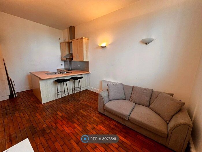1 Bedroom Flat To Rent In Eastgate, Leeds, LS2