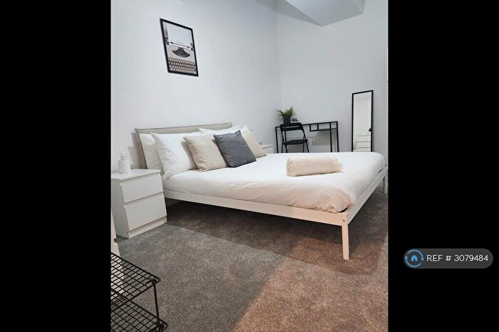 3 Bedroom Flat To Rent In Bath Road, Arnos Vale, Bristol, BS4