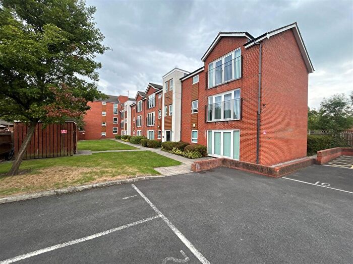 2 Bedroom Flat For Sale In Temple Apartments, - Cornishway, Wythenshawe, M22