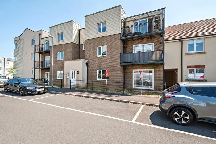 2 Bedroom Apartment For Sale In Great Mead, Yeovil, Somerset, BA21