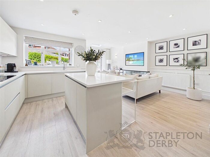 3 Bedroom Property For Sale In Wenford Close, Windle, WA10