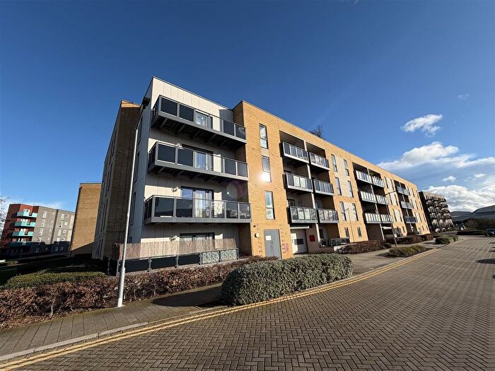 2 Bedroom Flat To Rent In Manwell Lane, Barking, IG11