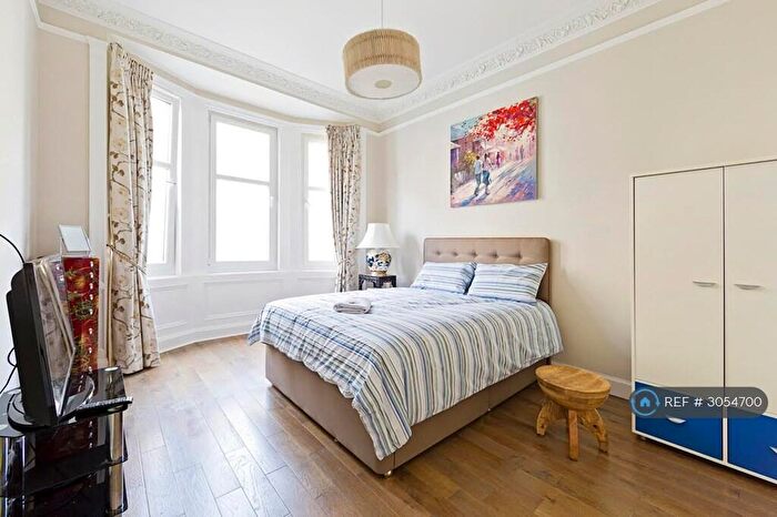 2 Bedroom Flat To Rent In Edinburgh, Edinburgh, EH7