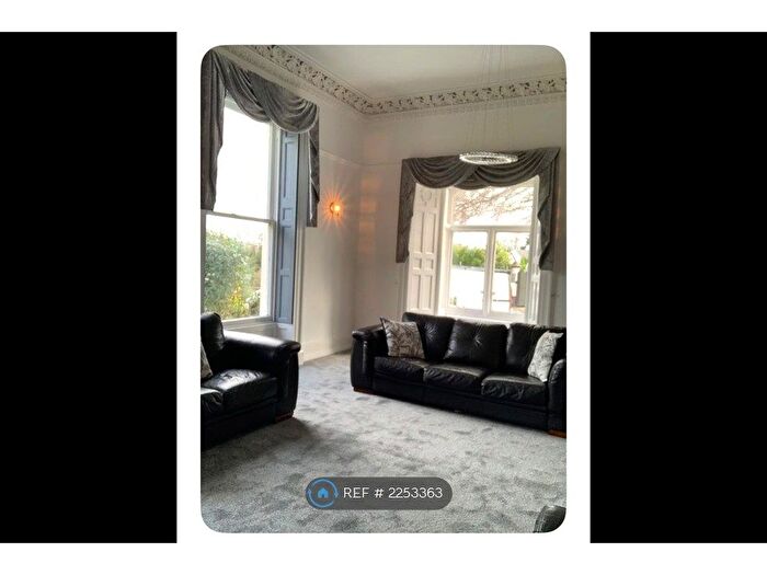 3 Bedroom Flat To Rent In Acrefield, Liverpool, L25