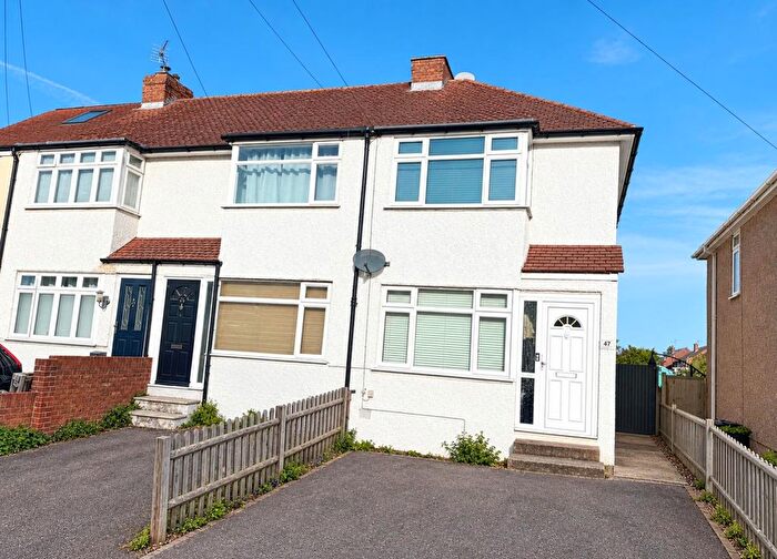 2 Bedroom End Of Terrace House For Sale In Warwick Avenue, Egham, Surrey, TW20