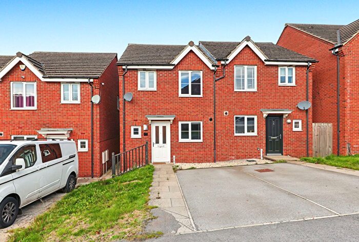 3 Bedroom Semi-Detached House For Sale In East Street, Doe Lea, Chesterfield, S44