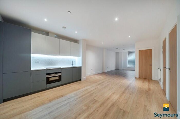 1 Bedroom Apartment To Rent In Chertsey, Surrey., KT16