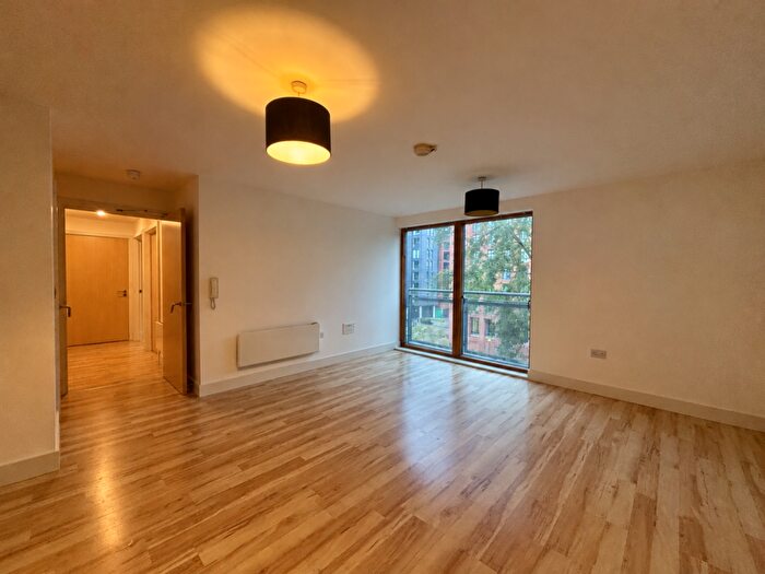 2 Bedroom Apartment For Sale In Vie Building, Castlefield, Manchester, M3